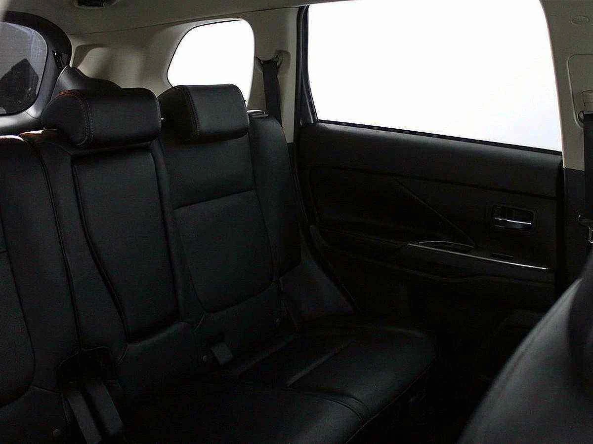 Mitsubishi Outlander, Серебряный, 2012, Вариатор, 167 л.с., цена от 747 000 руб.