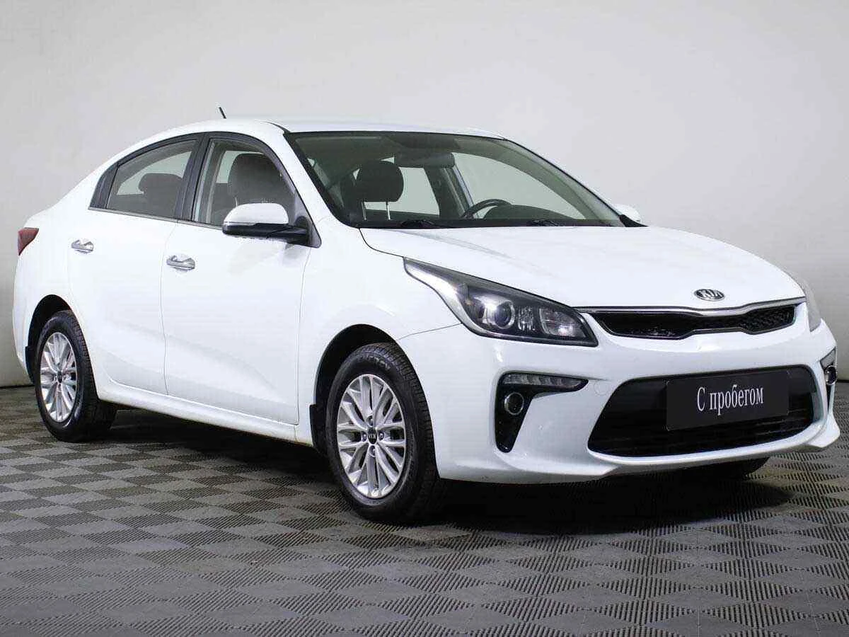 KIA Rio, Белый, 2017, Автоматическая, 123 л.с., цена от 580 000 руб.