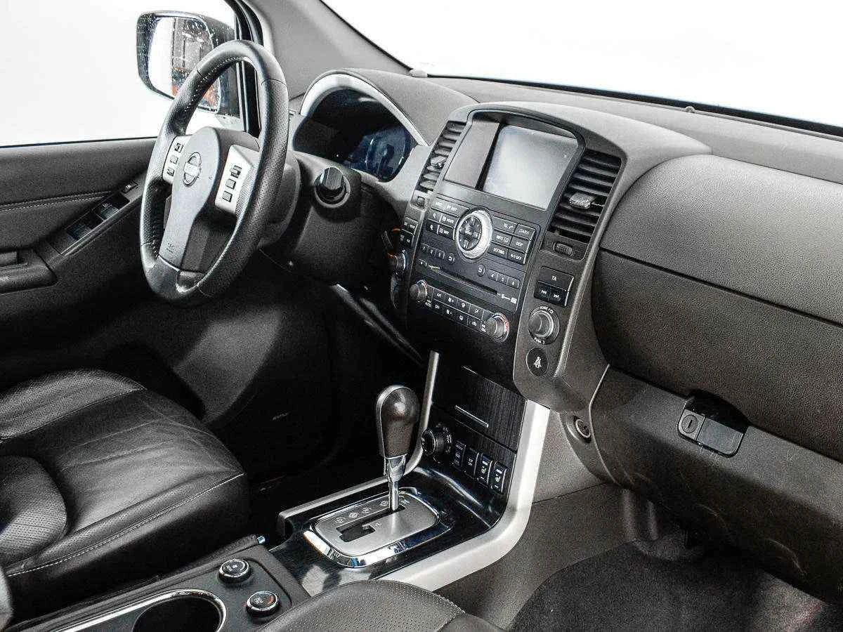 Nissan Pathfinder, Бежевый, 2012, Автоматическая, 190 л.с., цена от 1 117 000 руб.