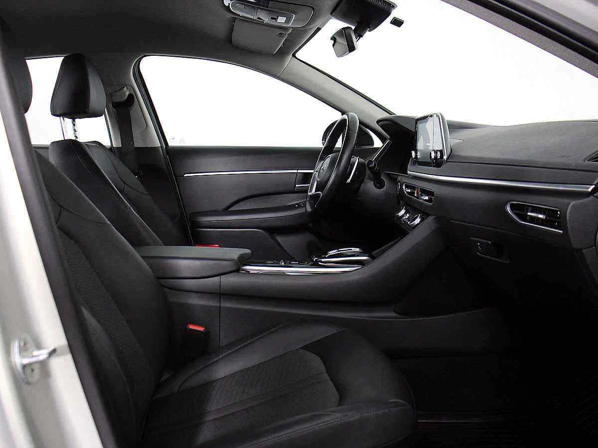 Hyundai Sonata, Черный, 2019, Автоматическая, 180 л.с., цена от 1 515 000 руб.