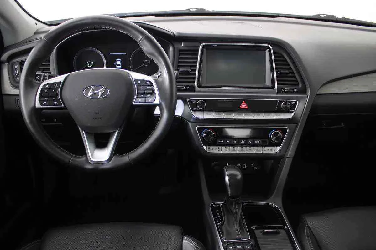 Hyundai Sonata, Белый, 2018, Автоматическая, 188 л.с., цена от 1 211 000 руб.