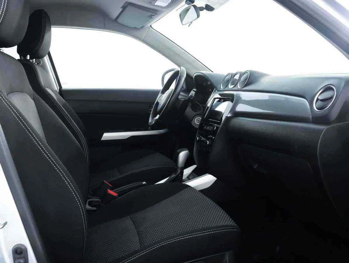 Suzuki Vitara, Серебряный, 2016, Автоматическая, 117 л.с., цена от 1 169 000 руб.