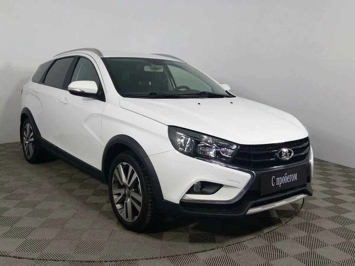LADA Vesta SW Cross, Белый, 2018, Механическая, 122 л.с., цена от 626 000 руб.