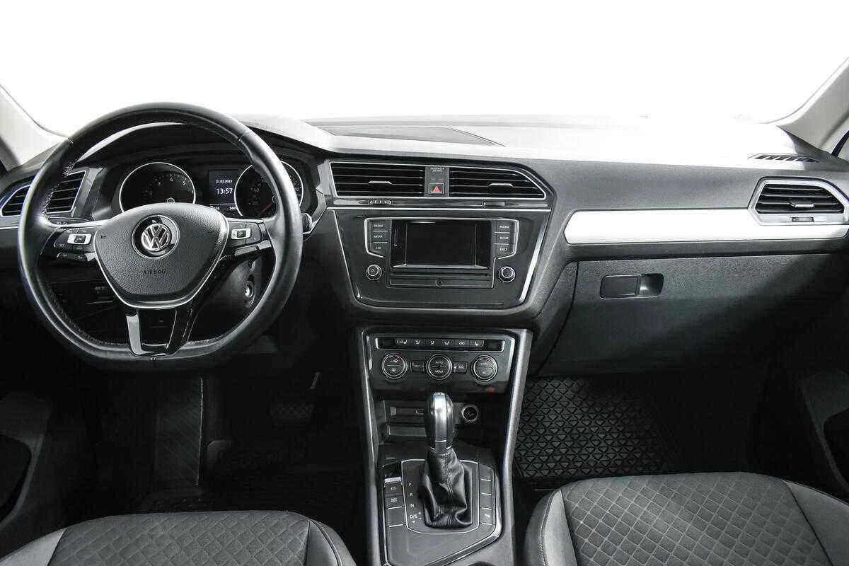 Volkswagen Tiguan, Белый, 2017, Робот, 125 л.с., цена от 1 188 000 руб.