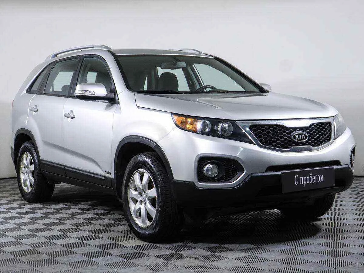 KIA Sorento, Серебряный, 2011, Автоматическая, 175 л.с., цена от 690 000 руб.