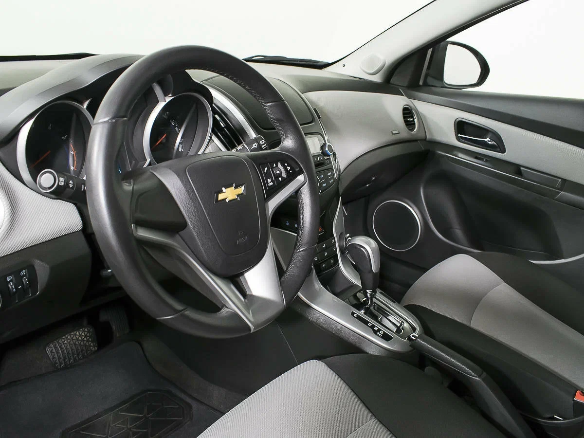 Chevrolet Cruze, Черный, 2014, Автоматическая, 109 л.с., цена от 460 300 руб.