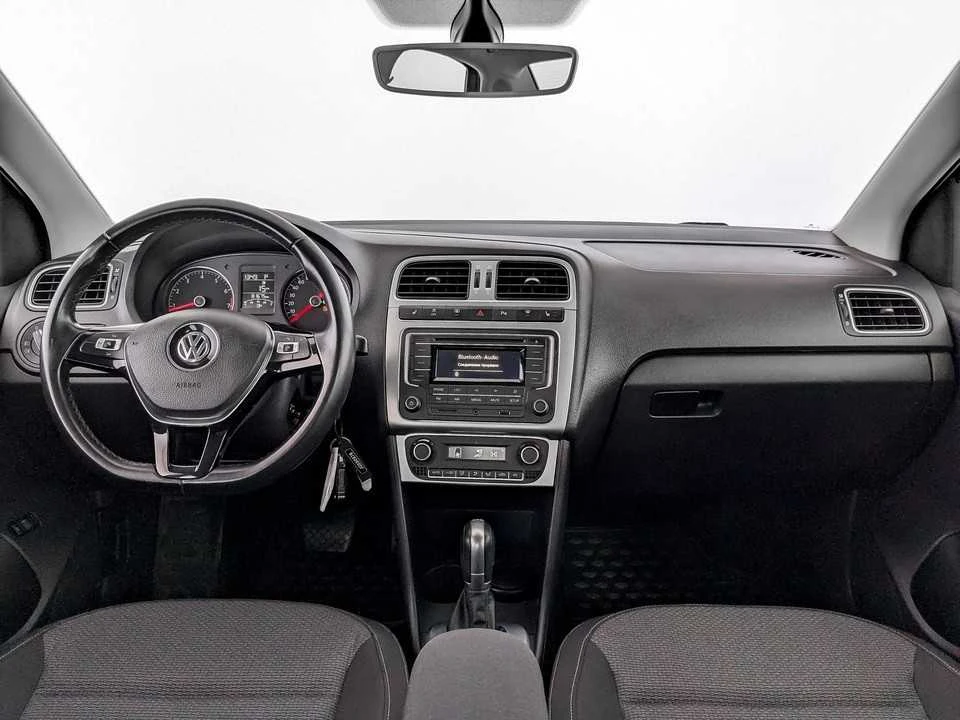 VOLKSWAGEN POLO, Бежевый, 2017, Робот, 125 л.с., цена от 940 800 руб.
