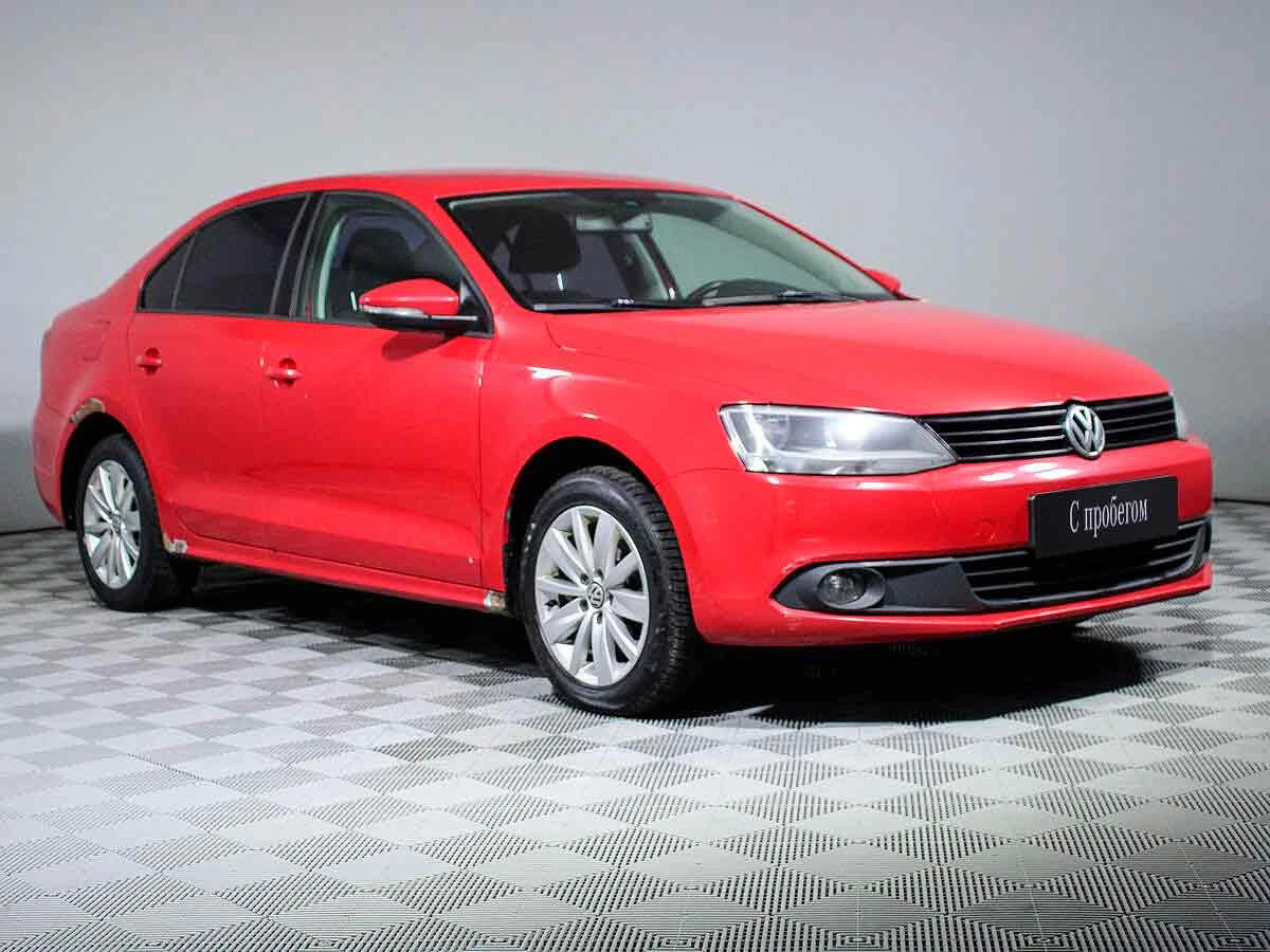 VOLKSWAGEN JETTA, Красный, 2012, Робот, 122 л.с., цена от 632 000 руб.