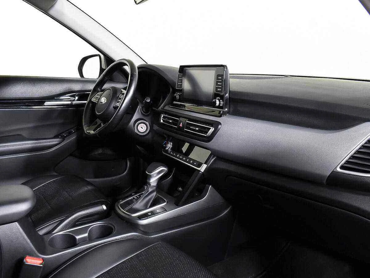 KIA Seltos, Белый, 2020, Вариатор, 149 л.с., цена от 1 750 000 руб.