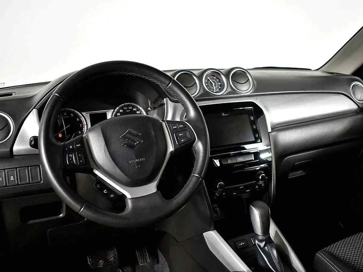 Suzuki Vitara, Серебряный, 2017, Автоматическая, 117 л.с., цена от 1 201 000 руб.