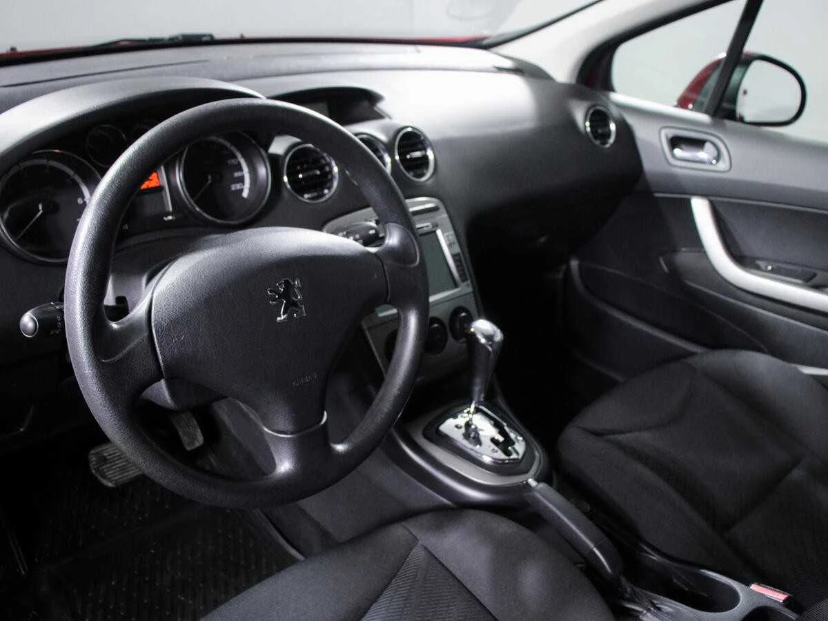 PEUGEOT 308, Красный, 2009, Автоматическая, 120 л.с., цена от 393 600 руб.
