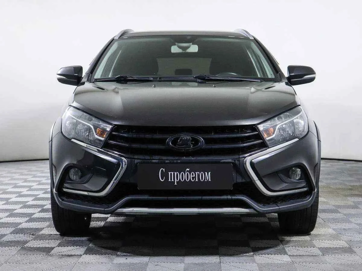 LADA Vesta SW Cross, Черный, 2017, Механическая, 122 л.с., цена от 557 000 руб.