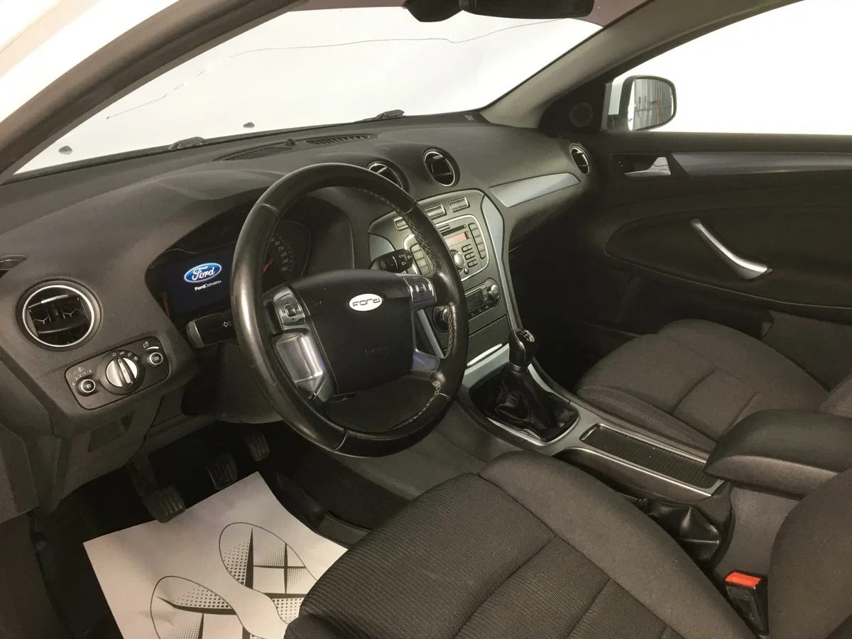 Ford Mondeo, Белый, 2013, Механическая, 145 л.с., цена от 496 000 руб.