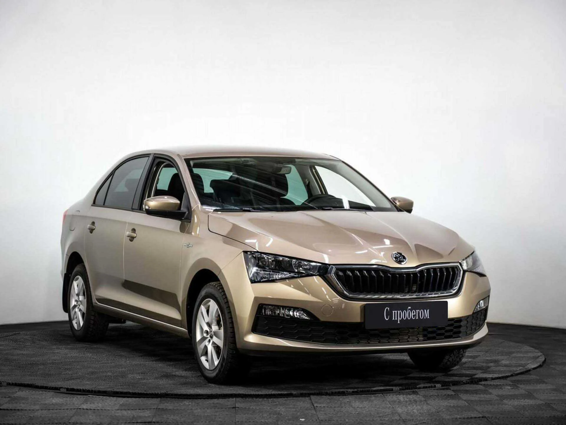 SKODA RAPID, Бежевый, 2022, Автоматическая, 110 л.с., цена от 1 209 600 руб.