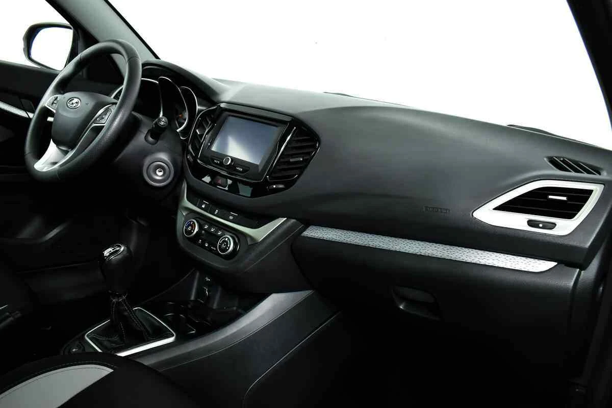 LADA Vesta SW Cross, Серый, 2019, Механическая, 106 л.с., цена от 585 000 руб.