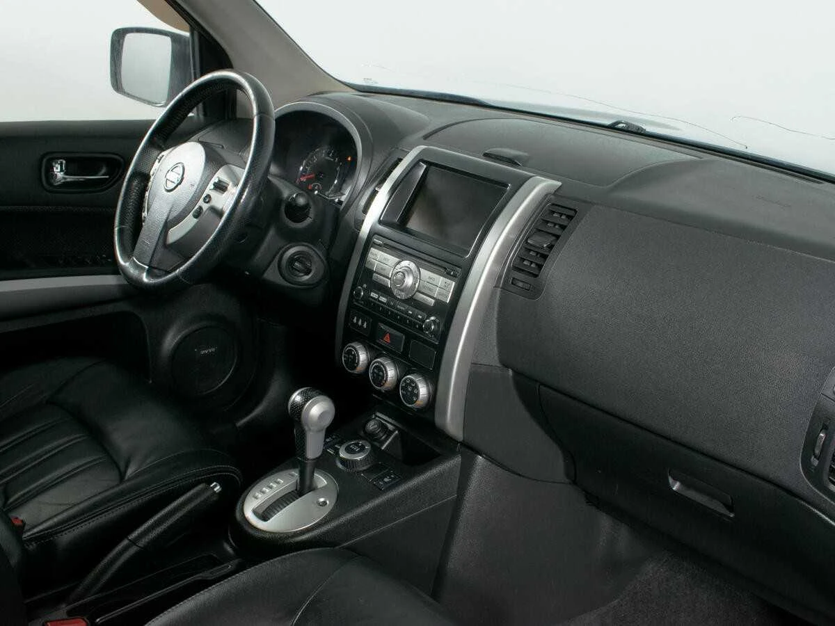 NISSAN X-TRAIL, Серый, 2011, Вариатор, 141 л.с., цена от 928 000 руб.