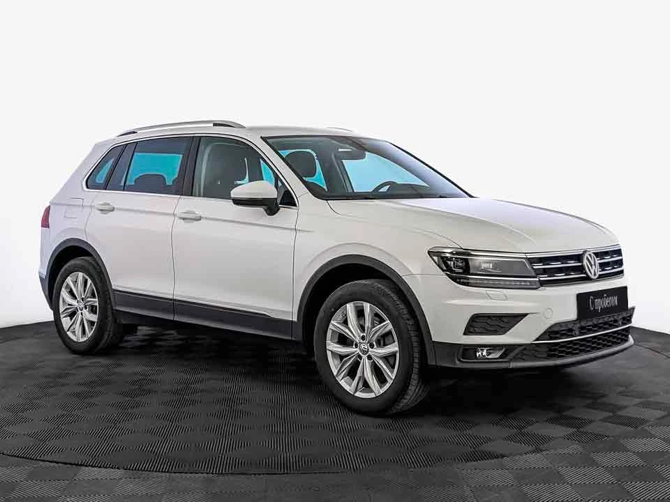 VOLKSWAGEN TIGUAN, Белый, 2019, Робот, 220 л.с., цена от 1 952 000 руб.