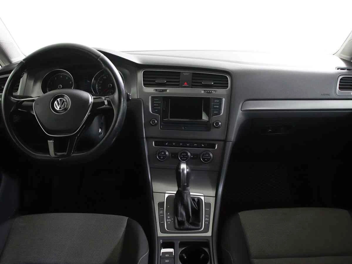 Volkswagen Golf, Белый, 2013, Робот, 105 л.с., цена от 480 000 руб.