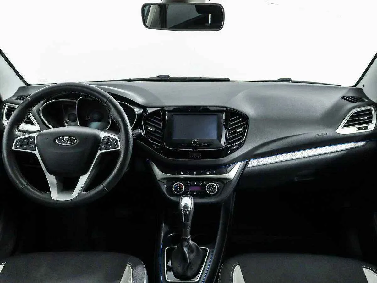 LADA Vesta SW Cross, Серебряный, 2019, Вариатор, 113 л.с., цена от 798 000 руб.