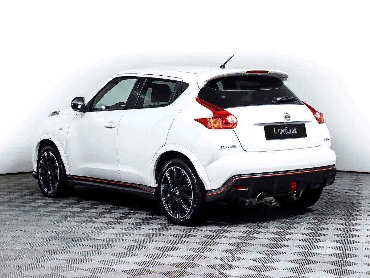 Nissan Juke, Белый, 2013, Вариатор, 190 л.с., цена от 597 200 руб.