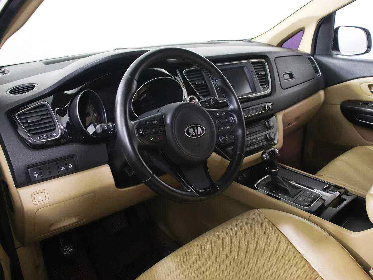 KIA Carnival, Белый, 2015, Автоматическая, 202 л.с., цена от 1 560 000 руб.