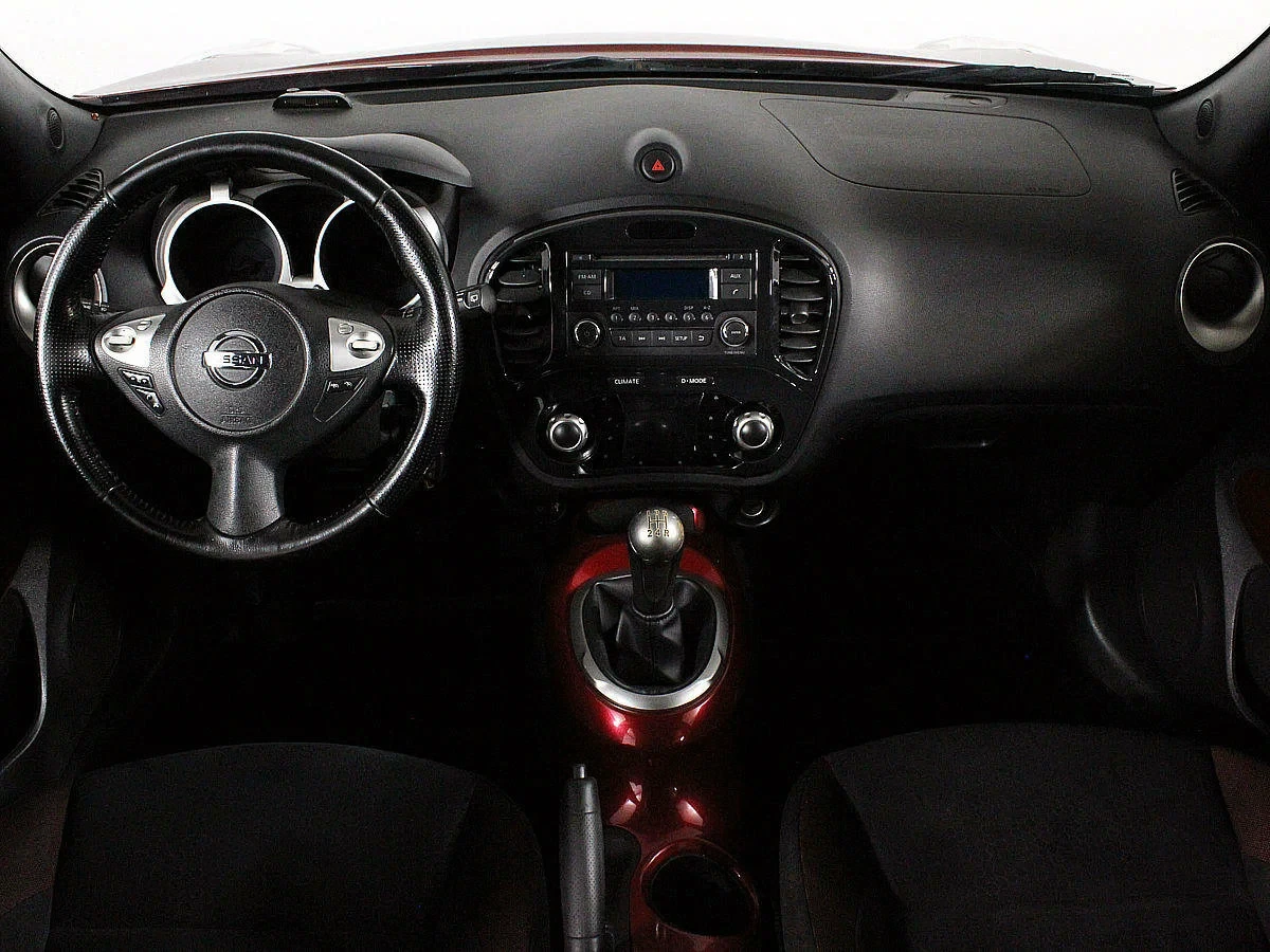 Nissan Juke, Красный, 2011, Механическая, 117 л.с., цена от 480 000 руб.
