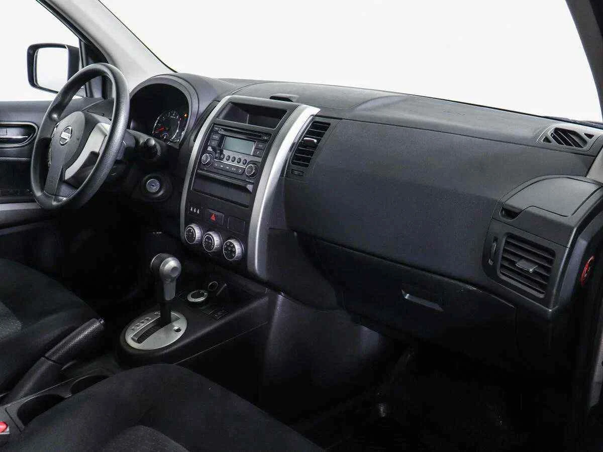Nissan X-Trail, Серебряный, 2014, Вариатор, 141 л.с., цена от 1 046 000 руб.