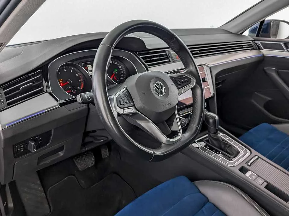 VOLKSWAGEN PASSAT, Синий, 2020, Робот, 190 л.с., цена от 2 213 600 руб.
