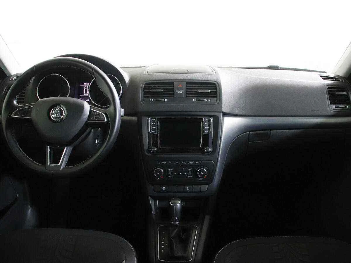 Skoda Yeti, Белый, 2015, Автоматическая, 110 л.с., цена от 790 000 руб.
