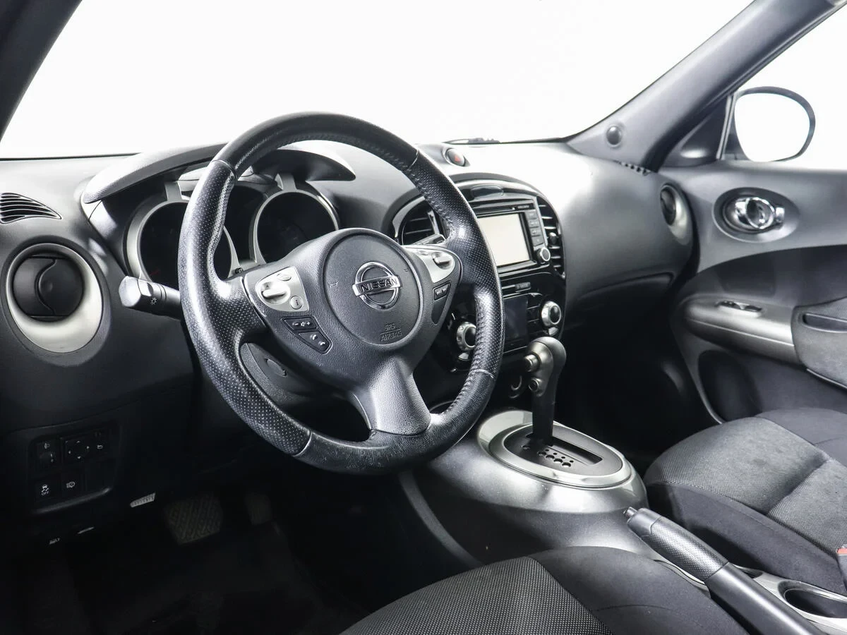 Nissan Juke, Серебряный, 2014, Вариатор, 117 л.с., цена от 536 500 руб.