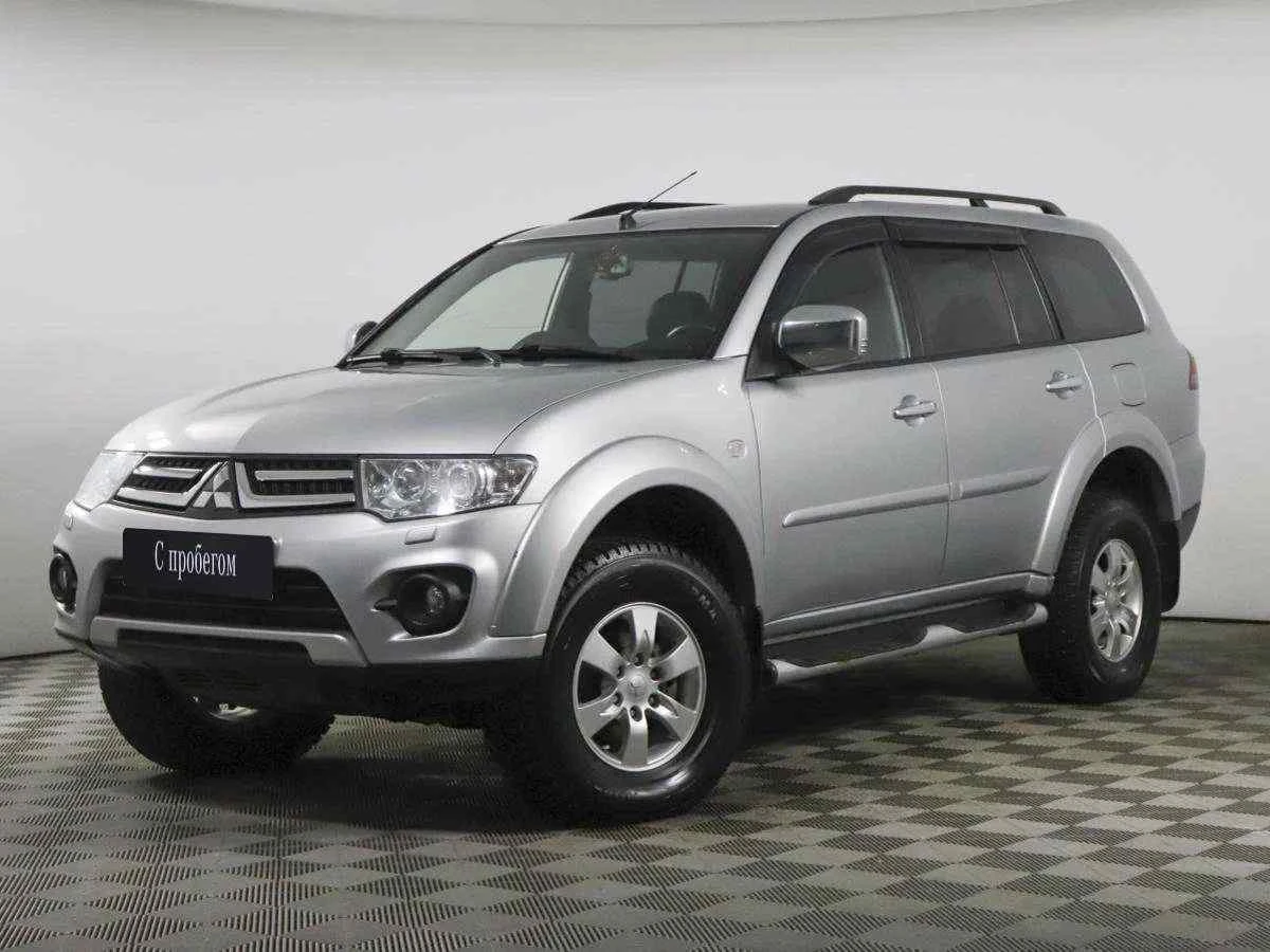 Mitsubishi Pajero Sport, Серебряный, 2014, Автоматическая, 178 л.с., цена от 1 489 000 руб.