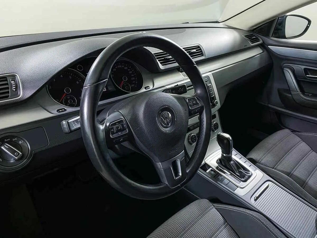 Volkswagen Passat CC, Черный, 2012, Робот, 152 л.с., цена от 910 000 руб.
