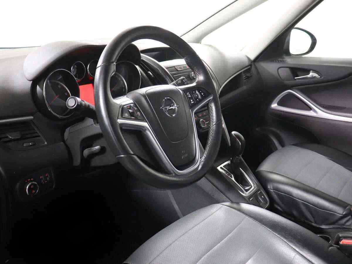Opel Zafira, Голубой, 2013, Автоматическая, 165 л.с., цена от 854 100 руб.