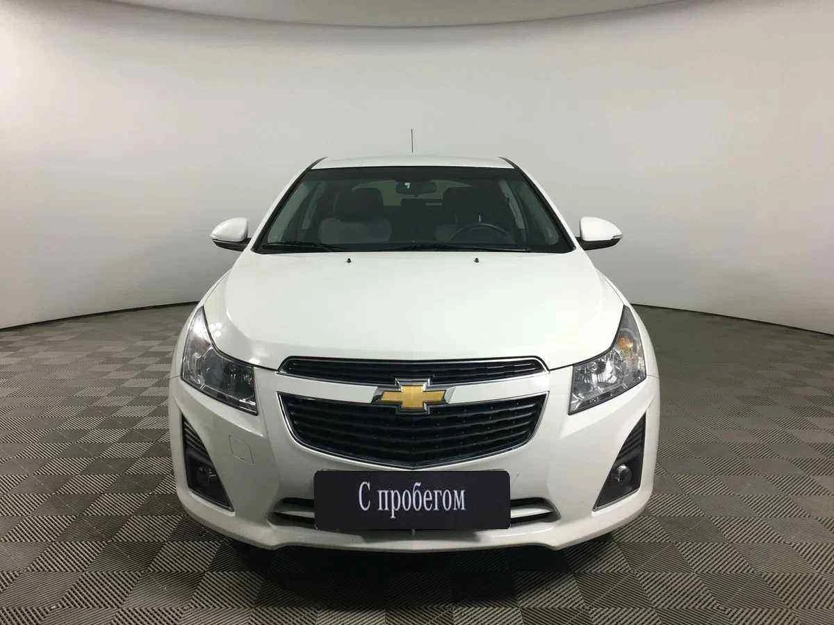 Chevrolet Cruze, Белый, 2014, Механическая, 109 л.с., цена от 590 000 руб.