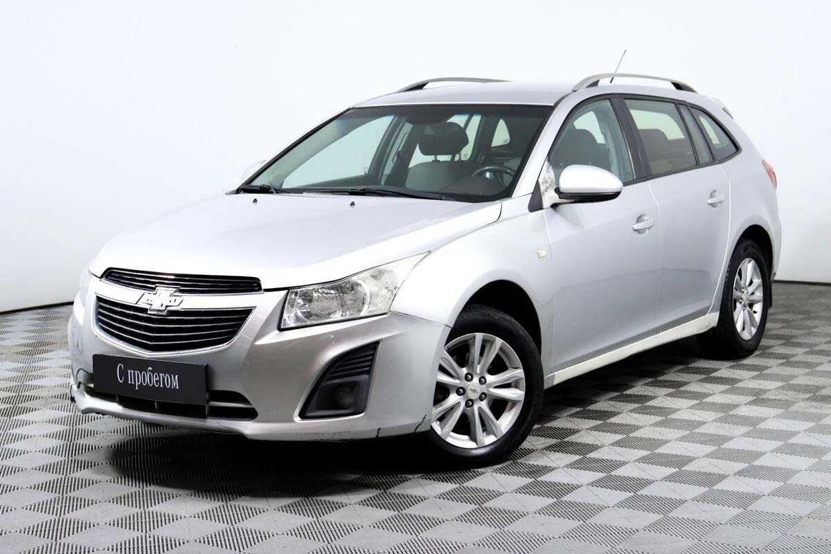 CHEVROLET CRUZE, Серебряный, 2013, Механическая, 124 л.с., цена от 441 600 руб.