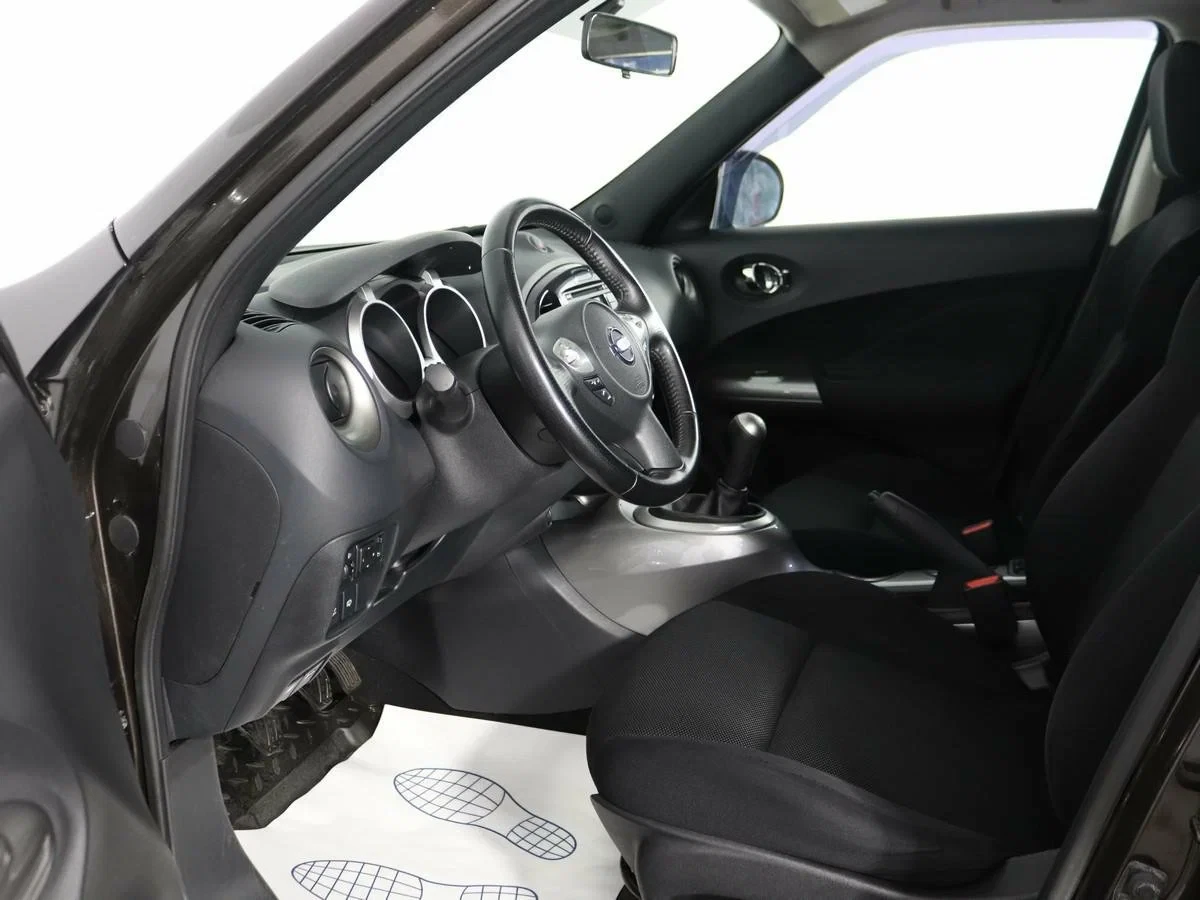 Nissan Juke, Коричневый, 2011, Механическая, 117 л.с., цена от 468 000 руб.