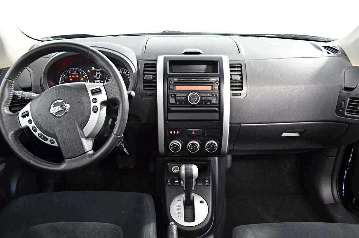 Nissan X-Trail, Черный, 2011, Вариатор, 141 л.с., цена от 599 000 руб.