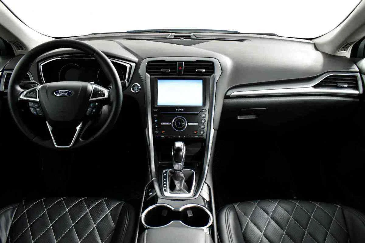 Ford Mondeo, Белый, 2015, Автоматическая, 199 л.с., цена от 955 100 руб.