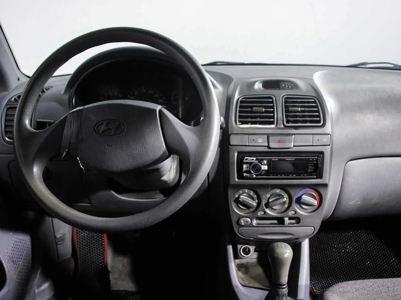 HYUNDAI ACCENT, Черный, 2005, Механическая, 102 л.с., цена от 184 000 руб.
