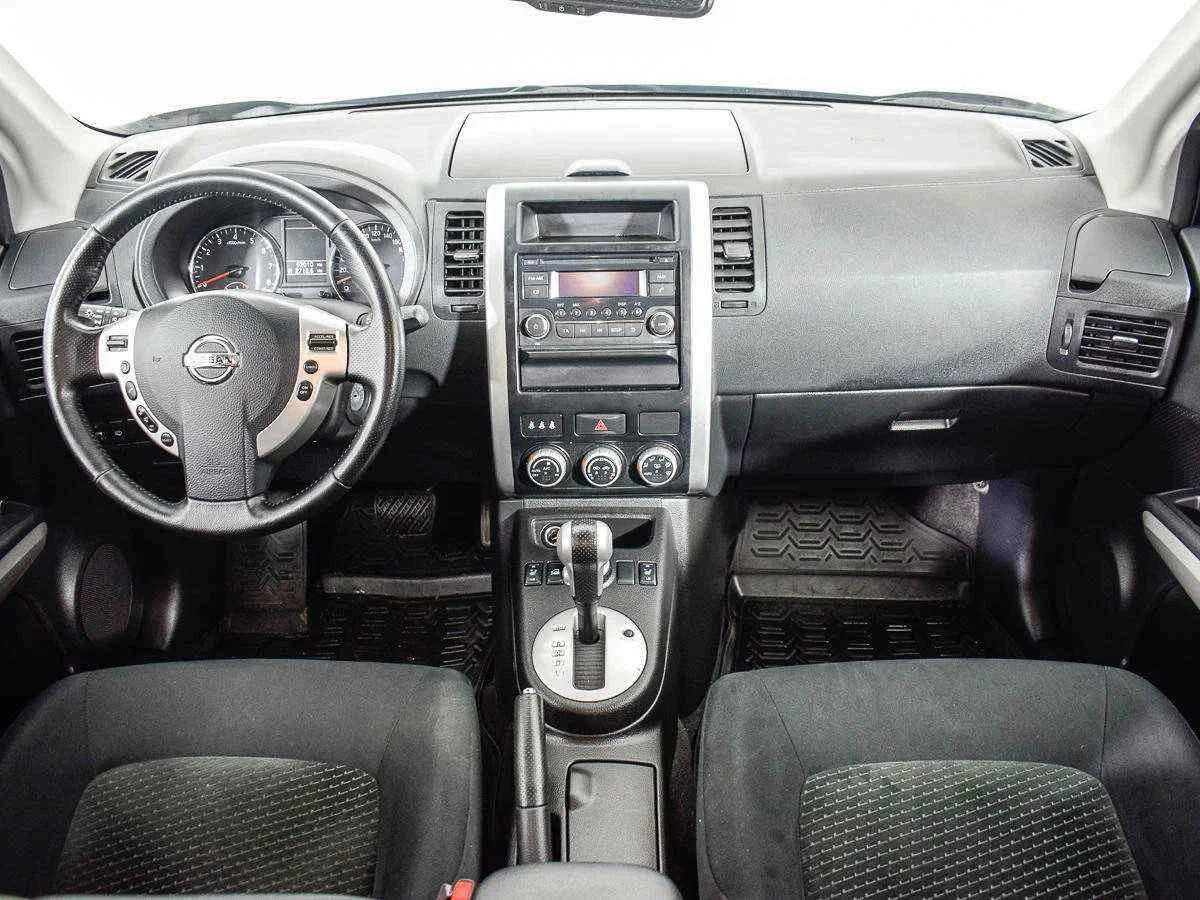 Nissan X-Trail, Серебряный, 2014, Вариатор, 141 л.с., цена от 975 000 руб.
