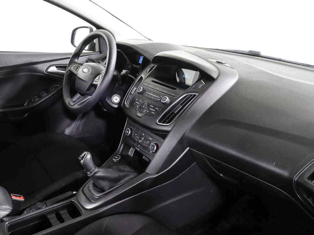 Ford Focus, Серебряный, 2019, Механическая, 125 л.с., цена от 956 000 руб.
