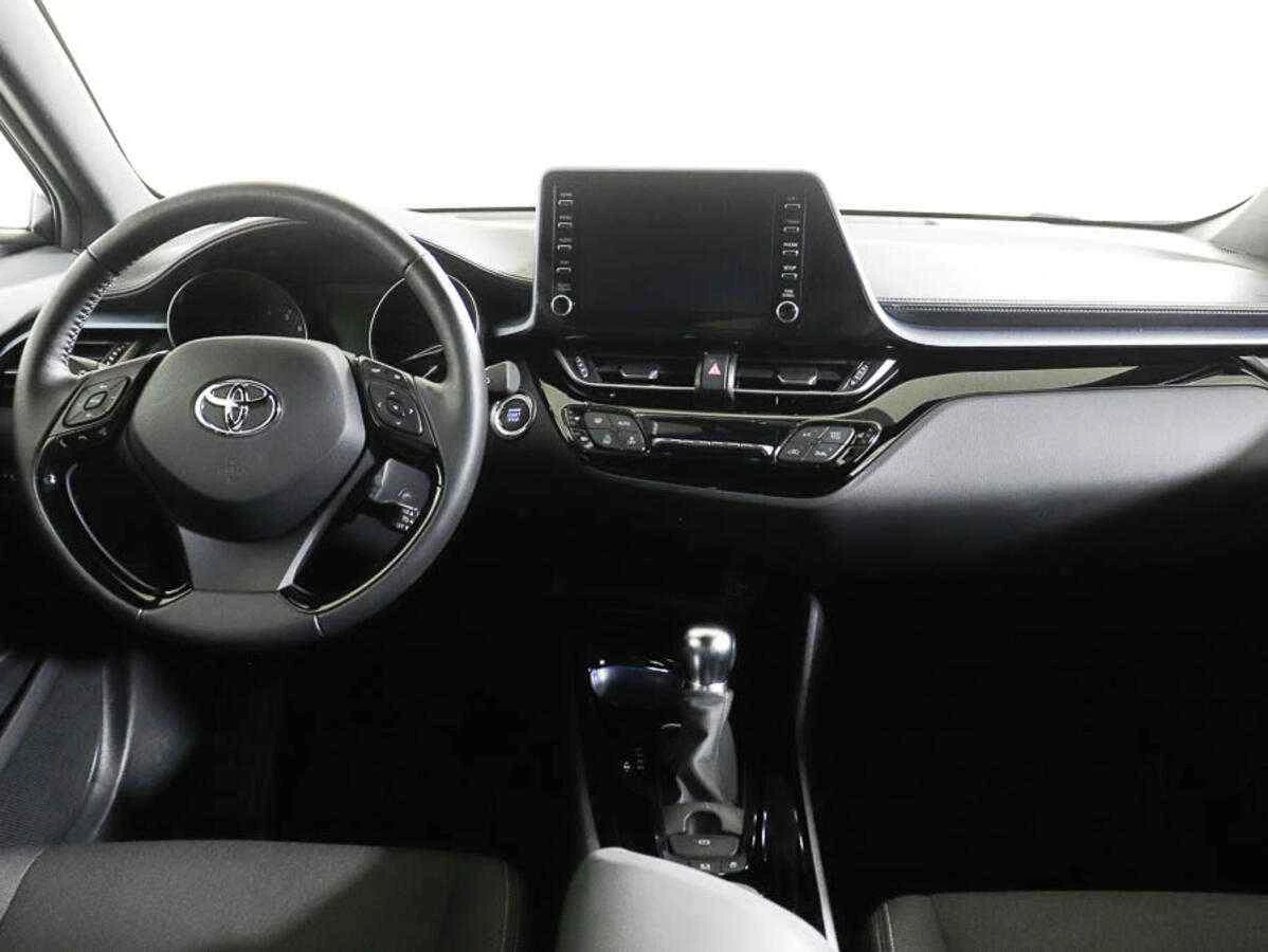 Toyota C-HR, Белый, 2020, Вариатор, 148 л.с., цена от 2 490 000 руб.