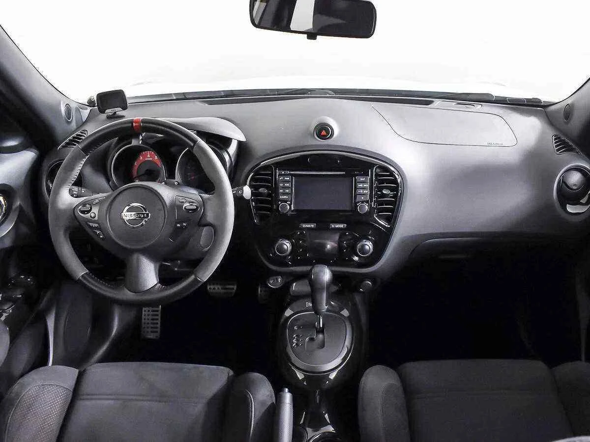 Nissan Juke, Белый, 2013, Вариатор, 190 л.с., цена от 597 200 руб.