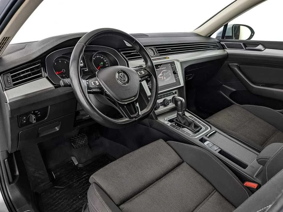 VOLKSWAGEN PASSAT, Серебряный, 2018, Робот, 180 л.с., цена от 1 369 600 руб.
