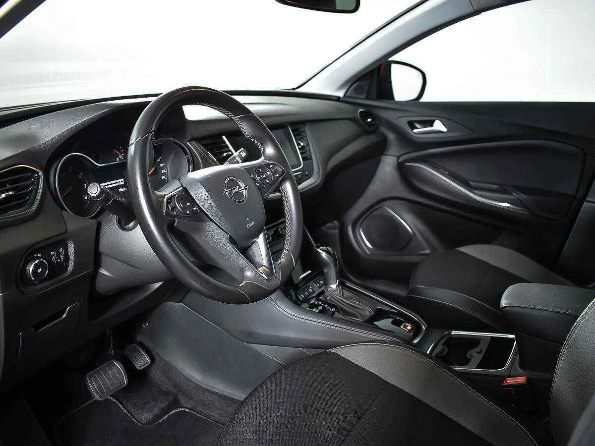 Opel Grandland, Красный, 2018, Автоматическая, 130 л.с., цена от 1 439 000 руб.