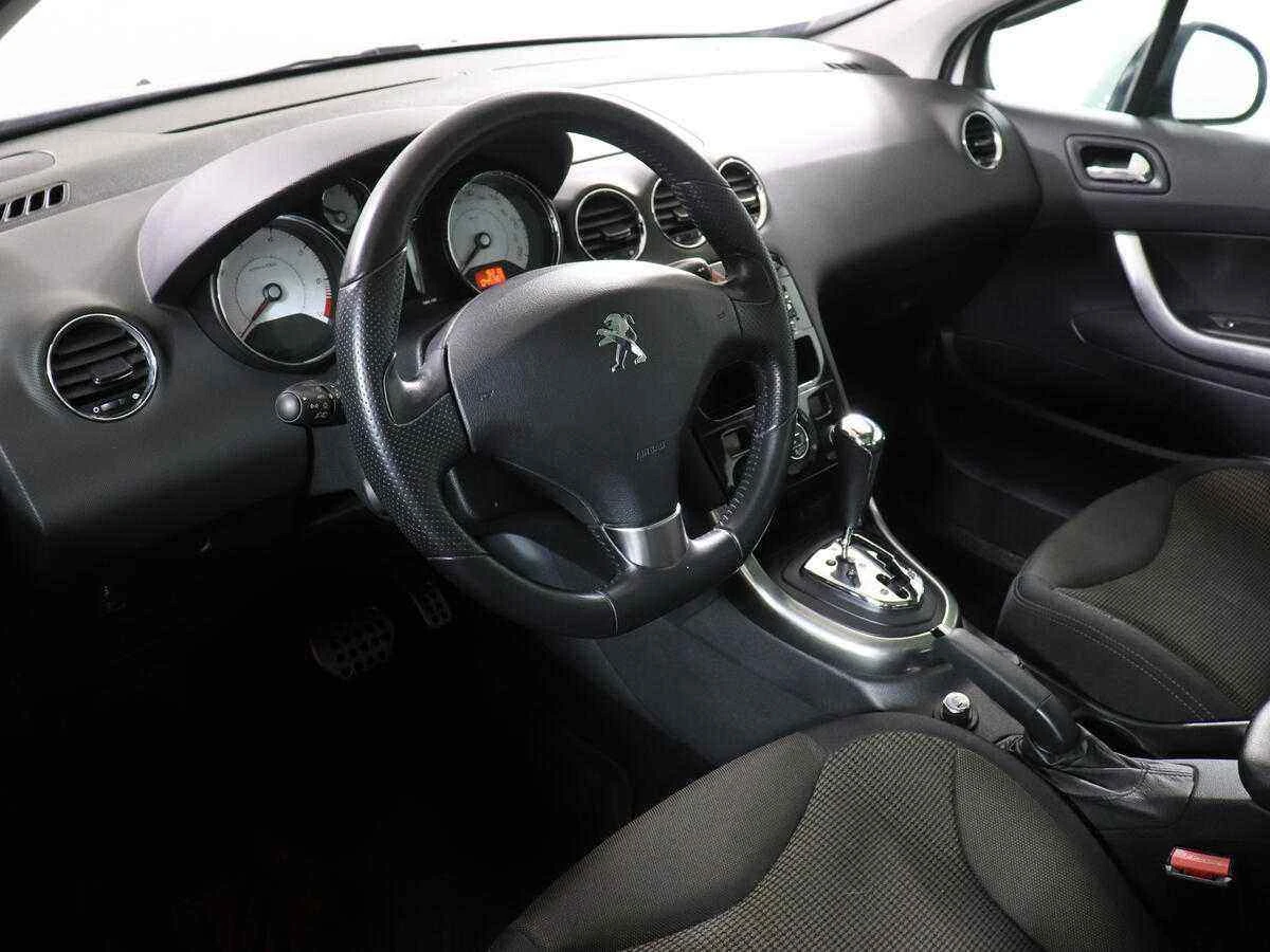 Peugeot 308, Белый, 2013, Автоматическая, 120 л.с., цена от 447 000 руб.