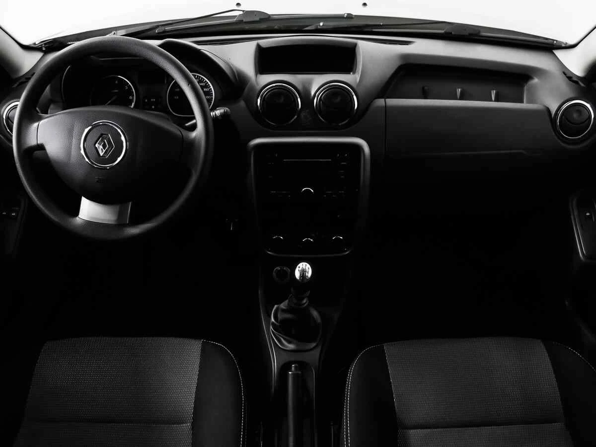 Renault Duster, Бежевый, 2014, Механическая, 102 л.с., цена от 876 000 руб.
