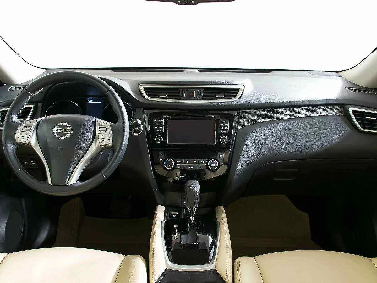 Nissan X-Trail, Серебряный, 2017, Вариатор, 171 л.с., цена от 1 375 000 руб.