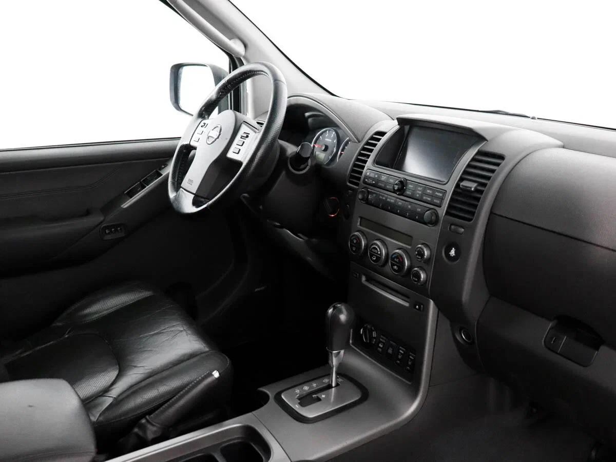 Nissan Pathfinder, Бежевый, 2008, Автоматическая, 174 л.с., цена от 887 000 руб.