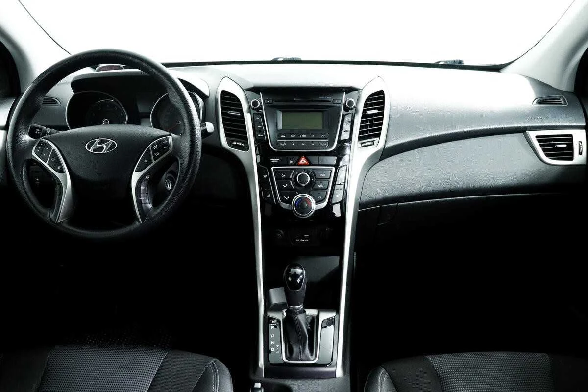 HYUNDAI I30, Белый, 2016, Автоматическая, 130 л.с., цена от 912 000 руб.